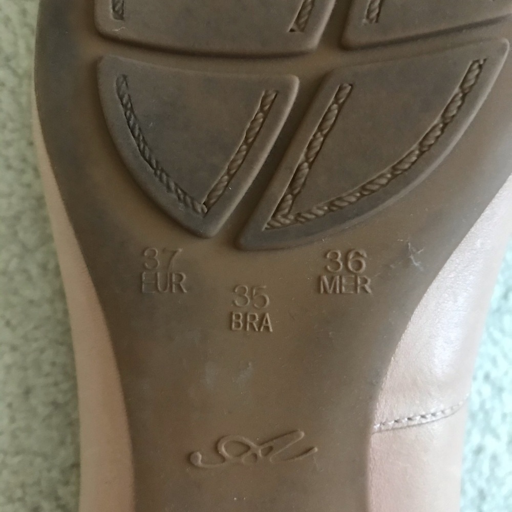 Shoes - Picture 11 of 11